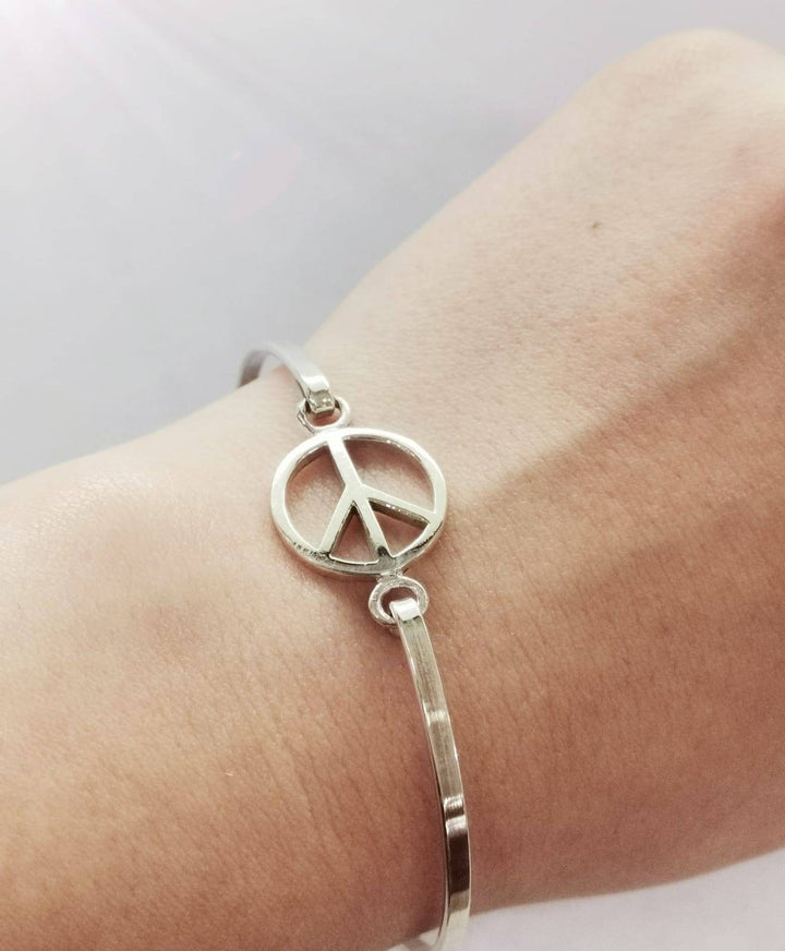 T23N048 ARO SêMBOLO PAZ Y AMOR