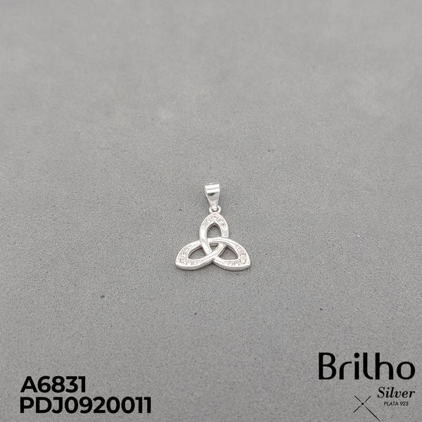 CDJ0034  DIJE NUDO DE BRUJA