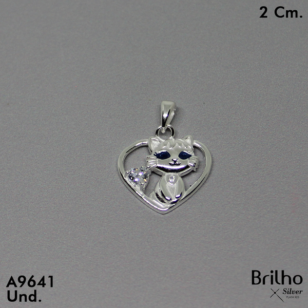 CDJ0450 DIJE GATO DENTRO DE CORAZîN