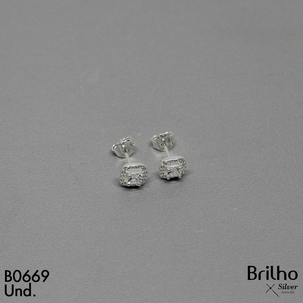 T3N309 TOPO CUADRADO MICROCIRCON X3