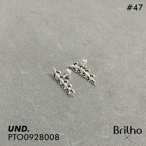 T10N64 TOPO HOJAS CON CIRCONES NEGROS